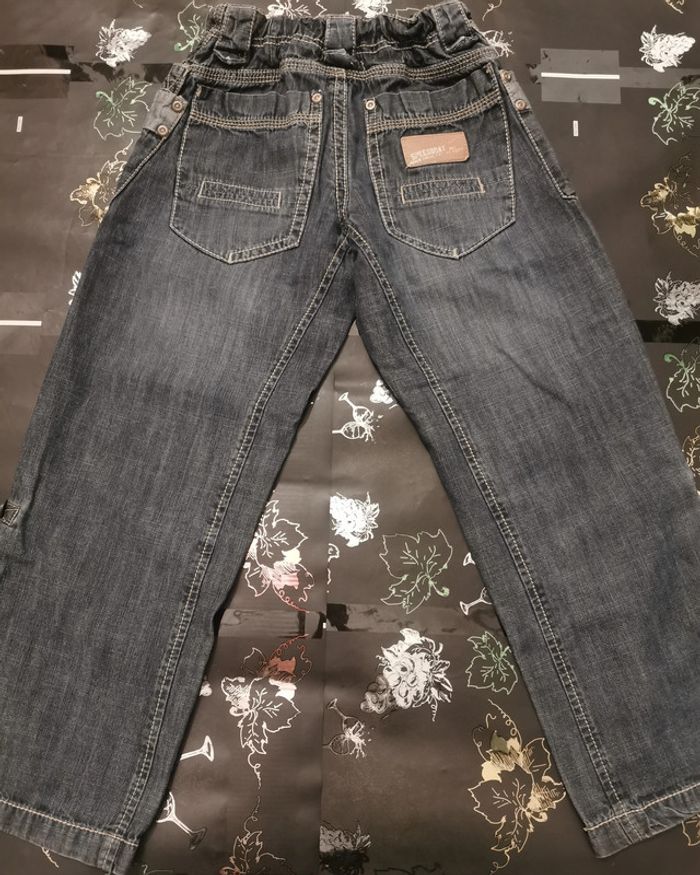 Jeans taille 7 ans - photo numéro 4