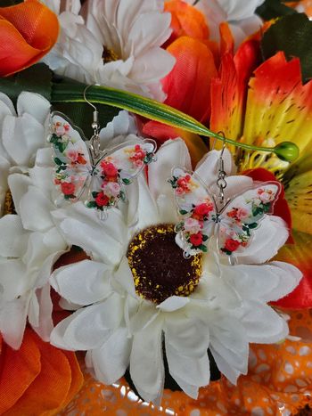 Boucles d oreilles papillons fleuris