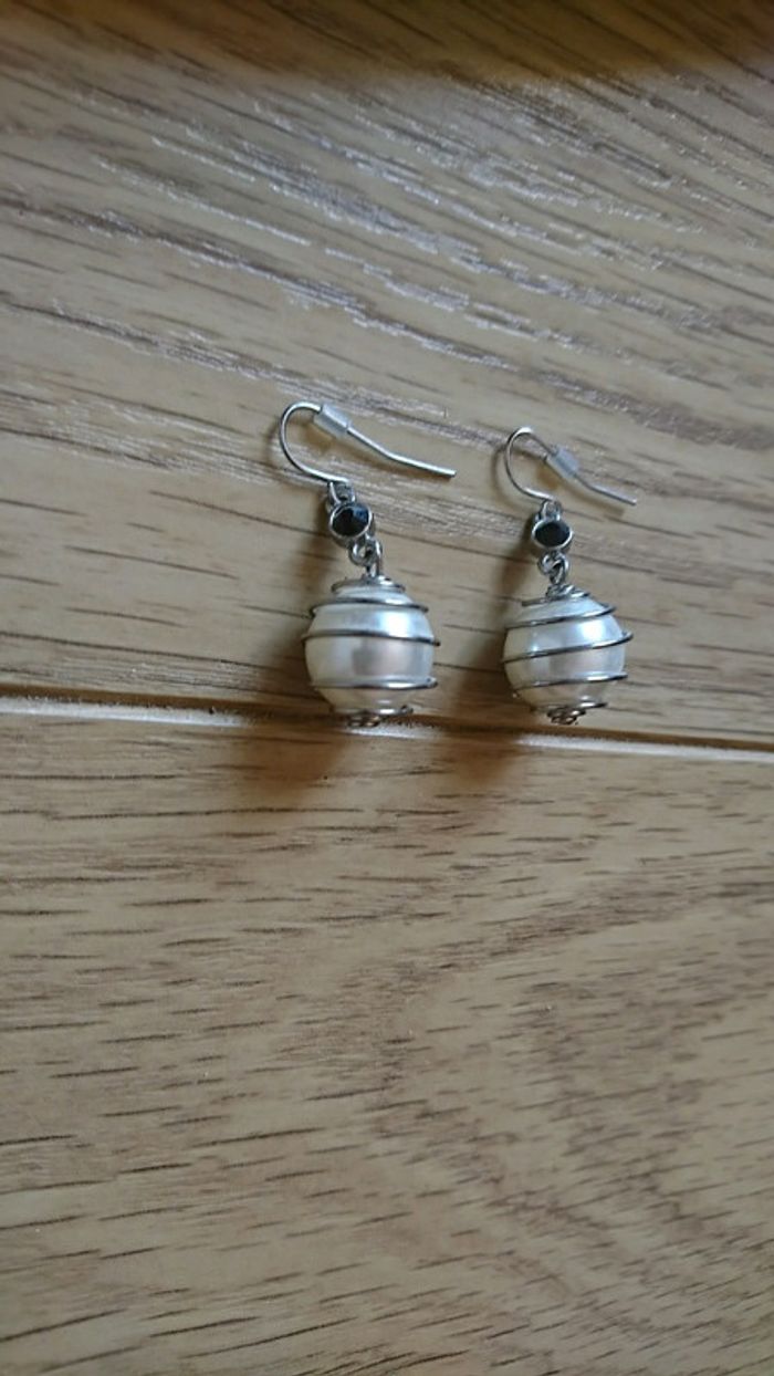 Boucle d'oreille - photo numéro 2