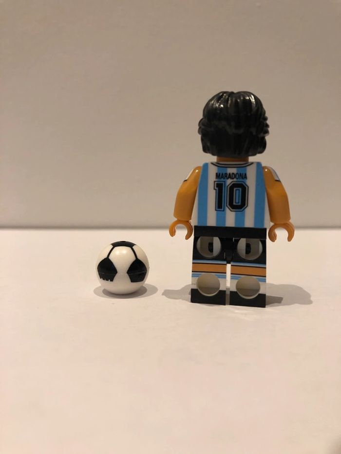 Figurine type lego Diégo Armando Maradona en équipe d’Argentine. Footballeur - photo numéro 3
