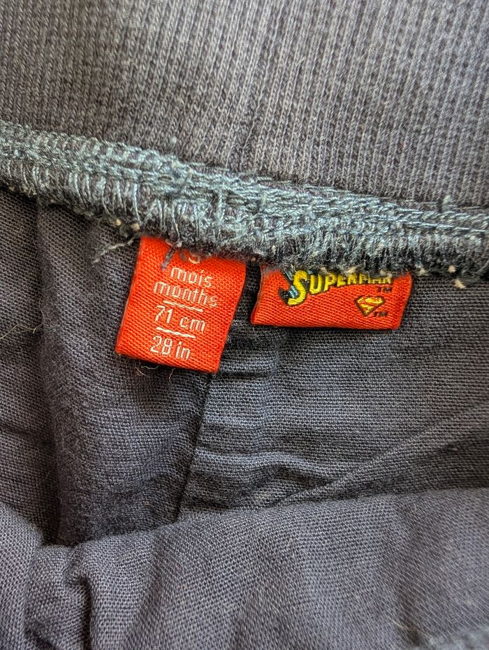 Pantalon bébé Superman – 18 mois (71 cm)  Très bon état - photo numéro 2