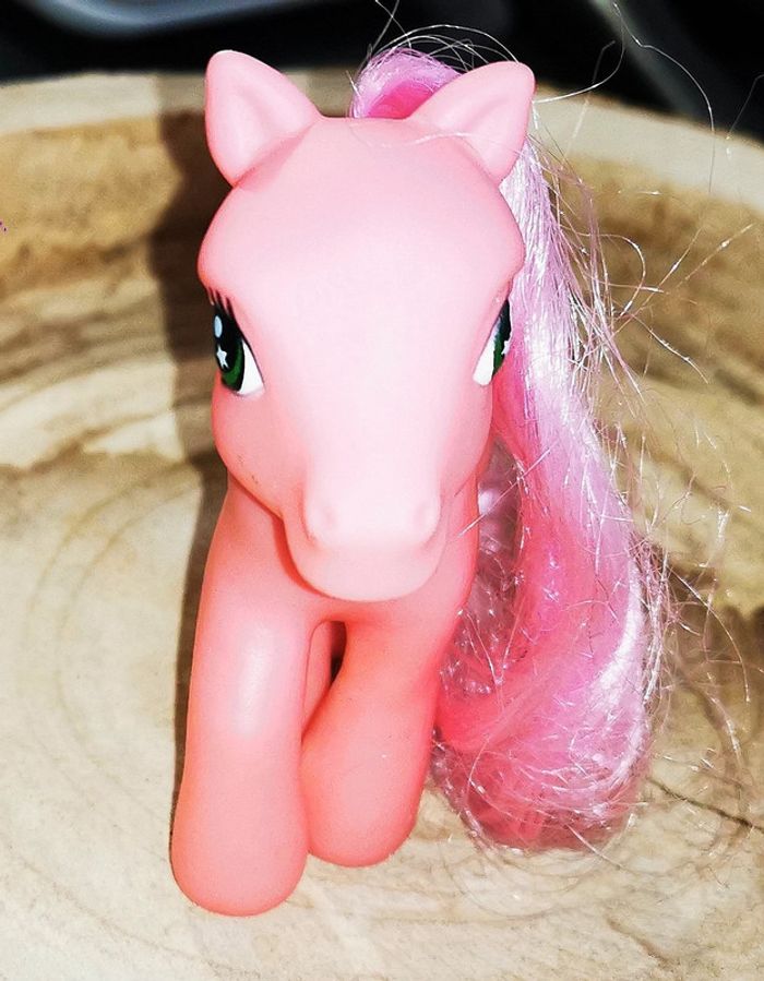 Figurine My Little Poney rose - photo numéro 2