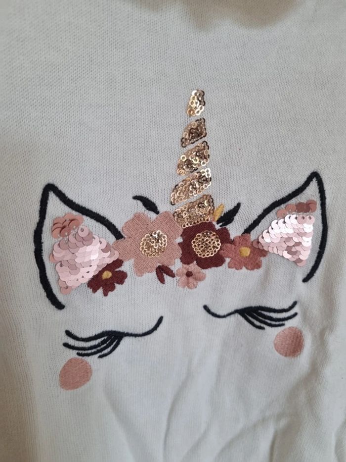 Pull C&A 6 ans avec son sac - photo numéro 5
