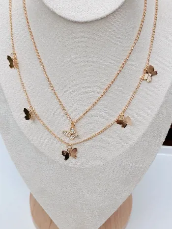Lot de 2 colliers dorés papillons – chaîne fine & pendentif strass