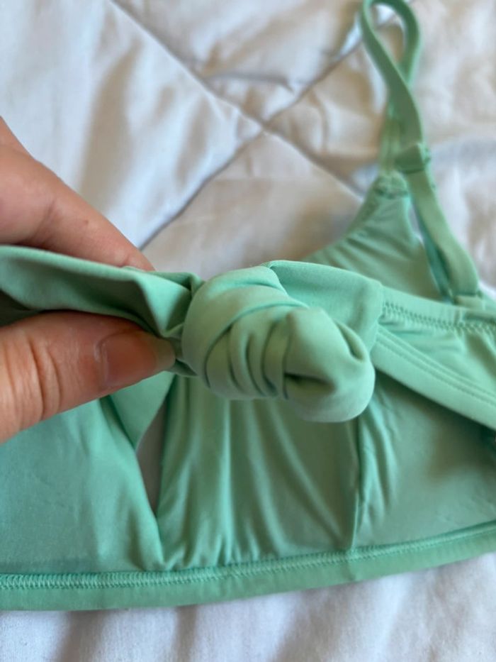 Haut de maillot de bain vert palle volant coque bretelles neuf taille XXS/32 - photo numéro 4