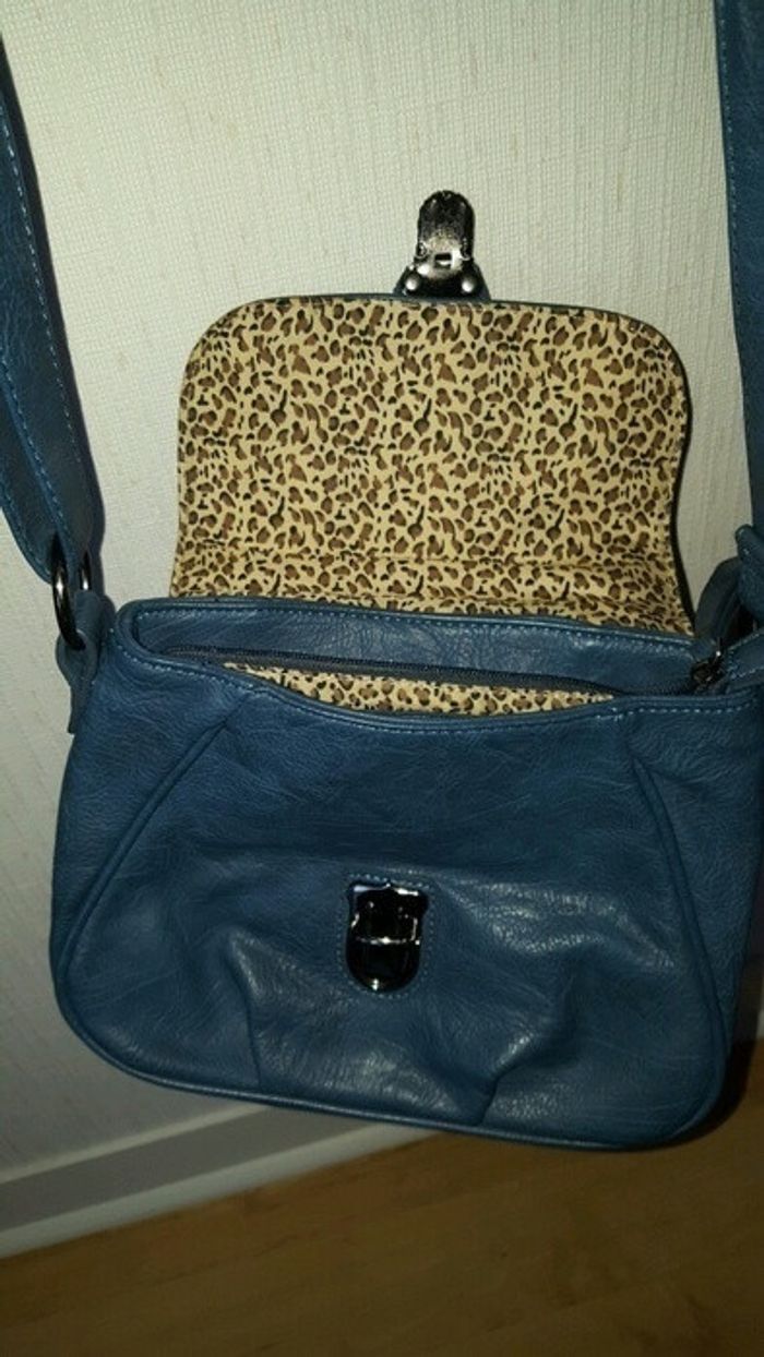 Sac bandoulière bleu et léopard - photo numéro 3