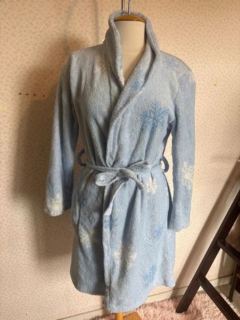 Peignoir sans etiquette de taille correspond à un 40-42
