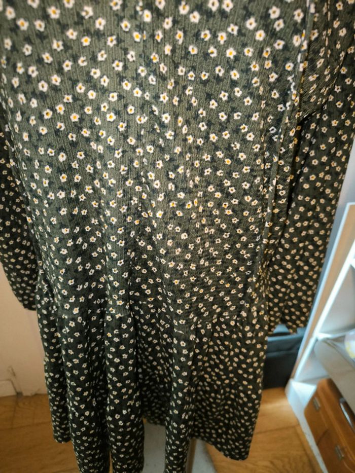 Robe verte fleurie à manches longues Mango taille 40 - photo numéro 3