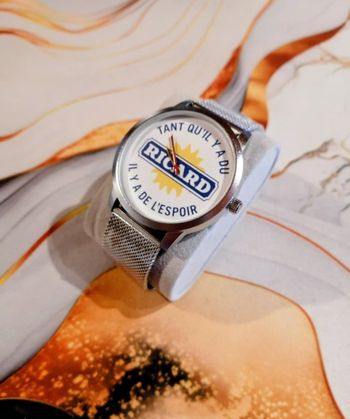 Montre Tant qu'il y a du ricard il y a de l'espoir