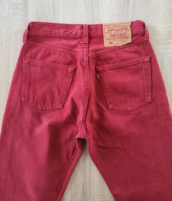 Jean Levi's 501 femme vintage 90's Made in USA bordeaux rare Taille 34 - photo numéro 5