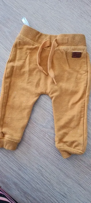 Pantalon jogging 1 mois