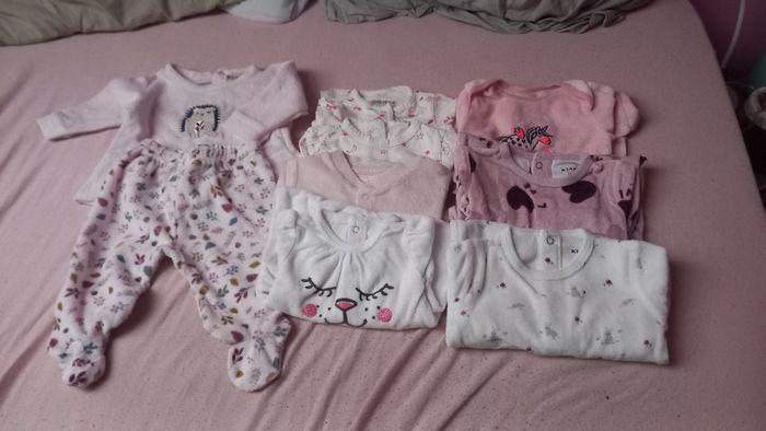 Lots de pyjamas - photo numéro 2