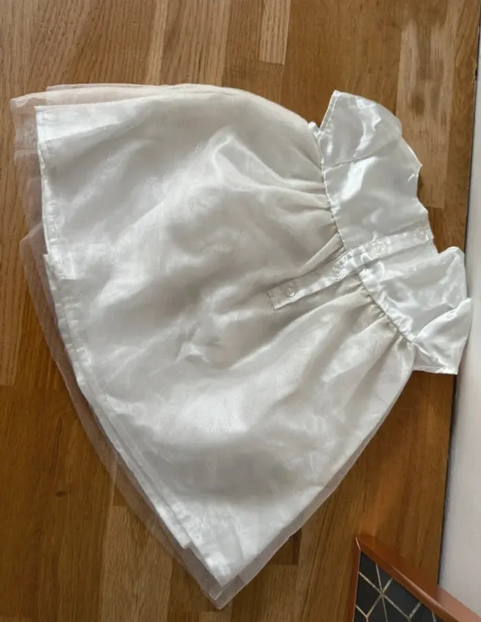 Robe blanche pailletée de fête 6 mois - photo numéro 6
