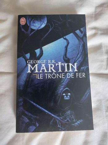 Livre titre Le trône de fer