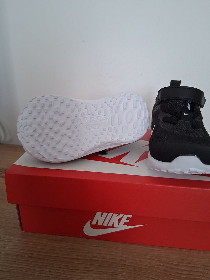 Chaussure Nike - photo numéro 3