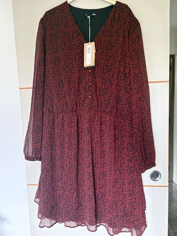 Robe Elora taille 52 neuve avec étiquette 