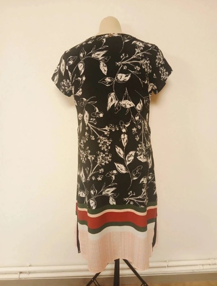 Robe noire à fleurs Mimi Mua - photo numéro 3