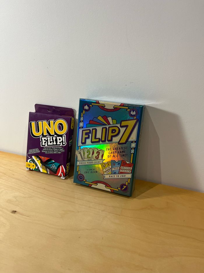 Lot Flip 7 + UNO Flip – neufs - photo numéro 2