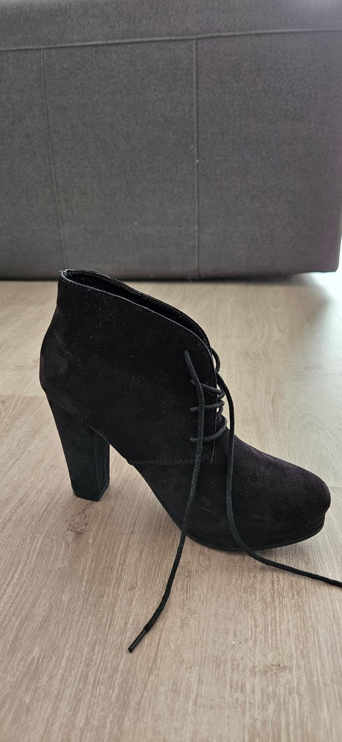 Chaussures a talon - photo numéro 4