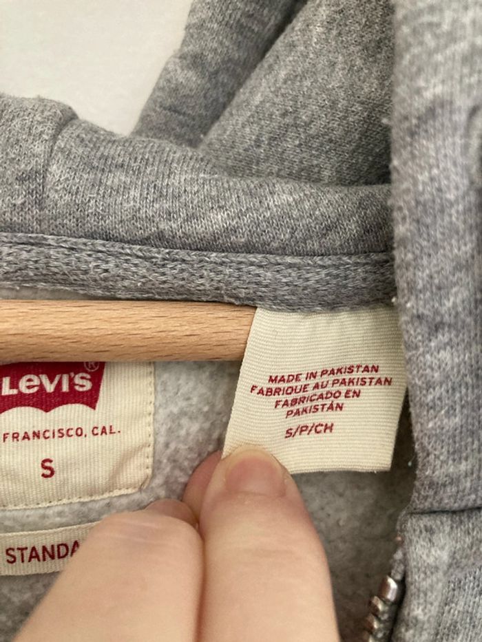 Sweat capuche gris Levi’s - photo numéro 4