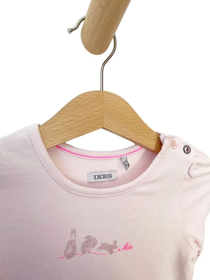 T-shirt manches longues rose pâle lapins - IKKS 12 mois (74cm) - photo numéro 2