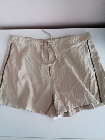 Short kaki clair Jennyfer