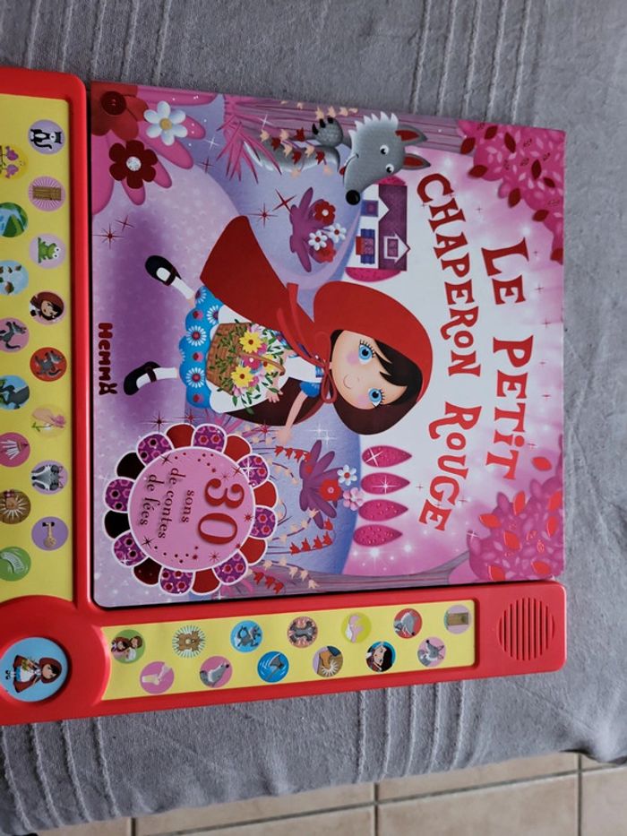 Livre du petit chaperon rouge