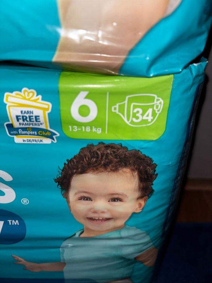 Maxi-Pack De 68 Couches Pampers  Baby-Dry Neuf Dans L’emballage Taille:6 - photo numéro 2
