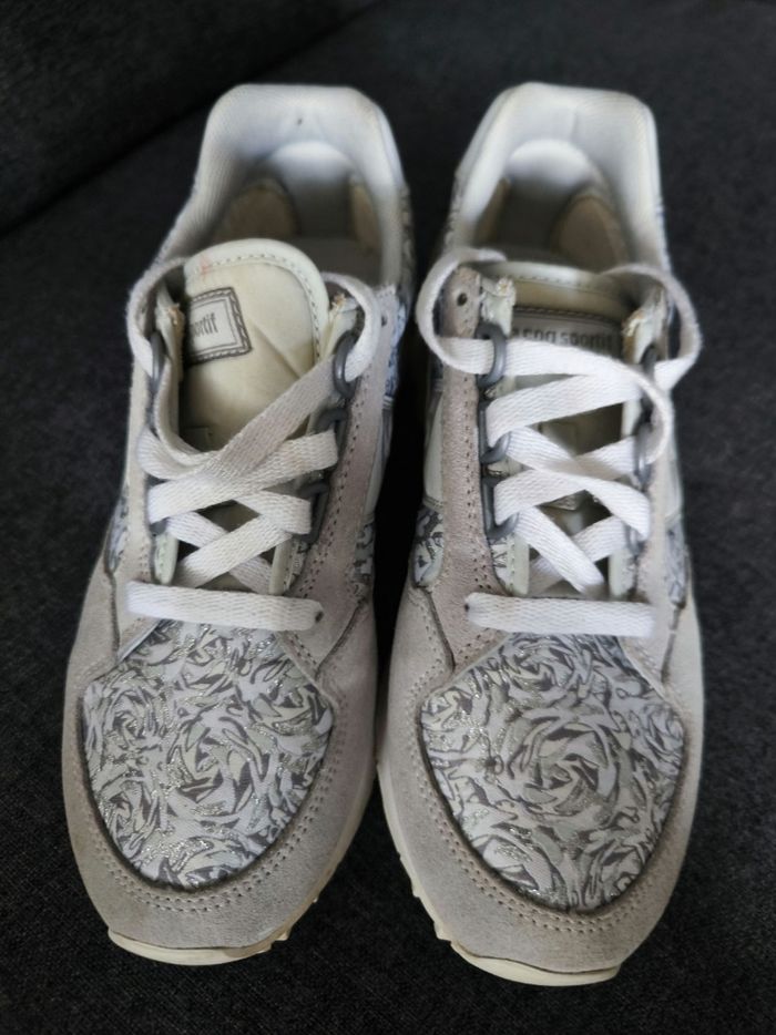 jolies baskets Le Coq Sportif taille 36 grises avec motifs - photo numéro 4