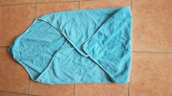 Cape de bain bébé bleu Vert Baudet