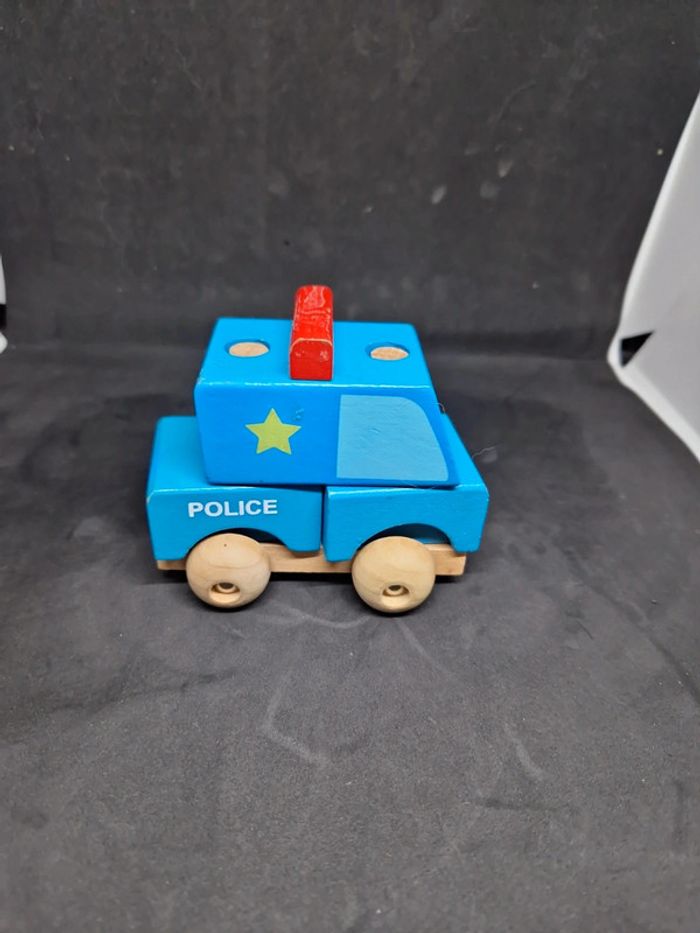 Voiture de police - photo numéro 3