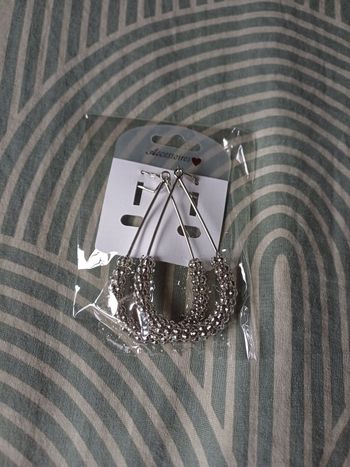 Boucles d'oreilles NEUVES