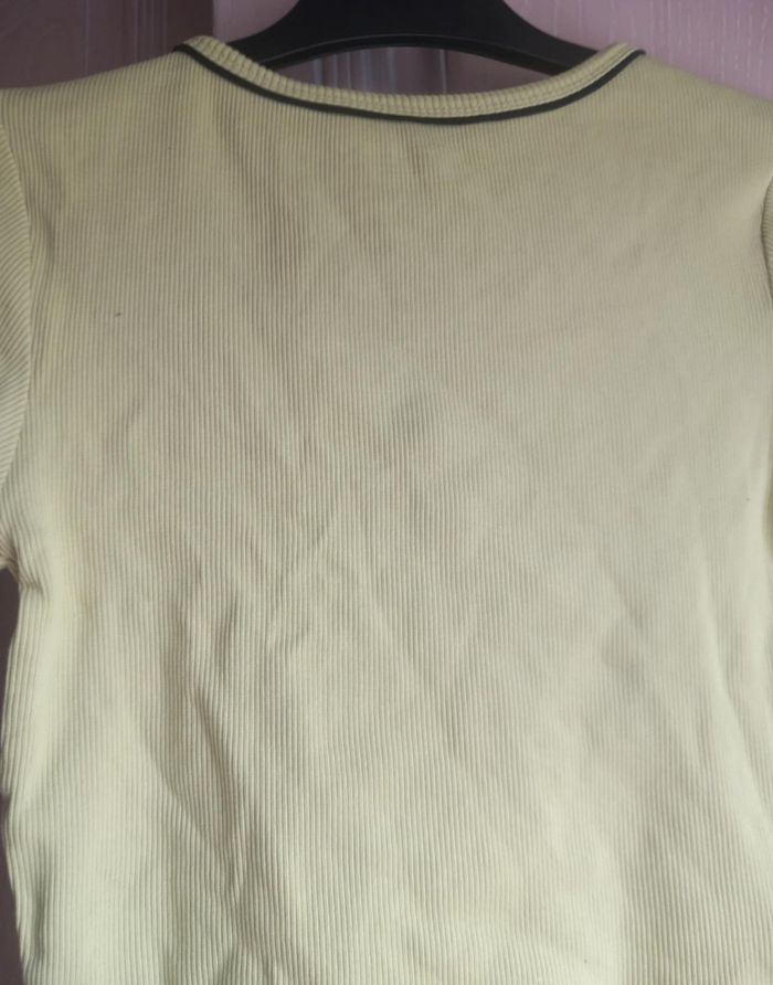 Tee-shirt court à fleurs taille S - photo numéro 5
