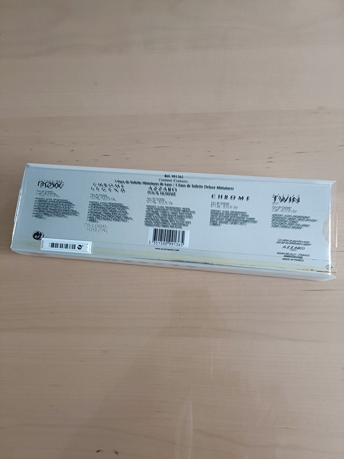 COFFRET AZZARO LONG 5 MINIATURES TROIS DE 7ML ET DEUX DE 5ML - photo numéro 2