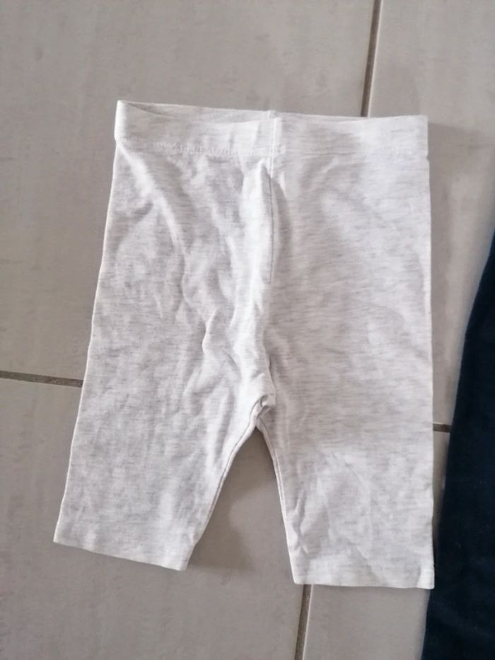 Lot leggings un court neuf et un long très bon état 24 mois - photo numéro 4
