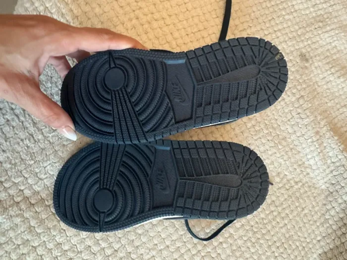 Nike Air Jordan 1 Mid enfant – T29,5 – Bleu / Blanc – Authentiques - photo numéro 2