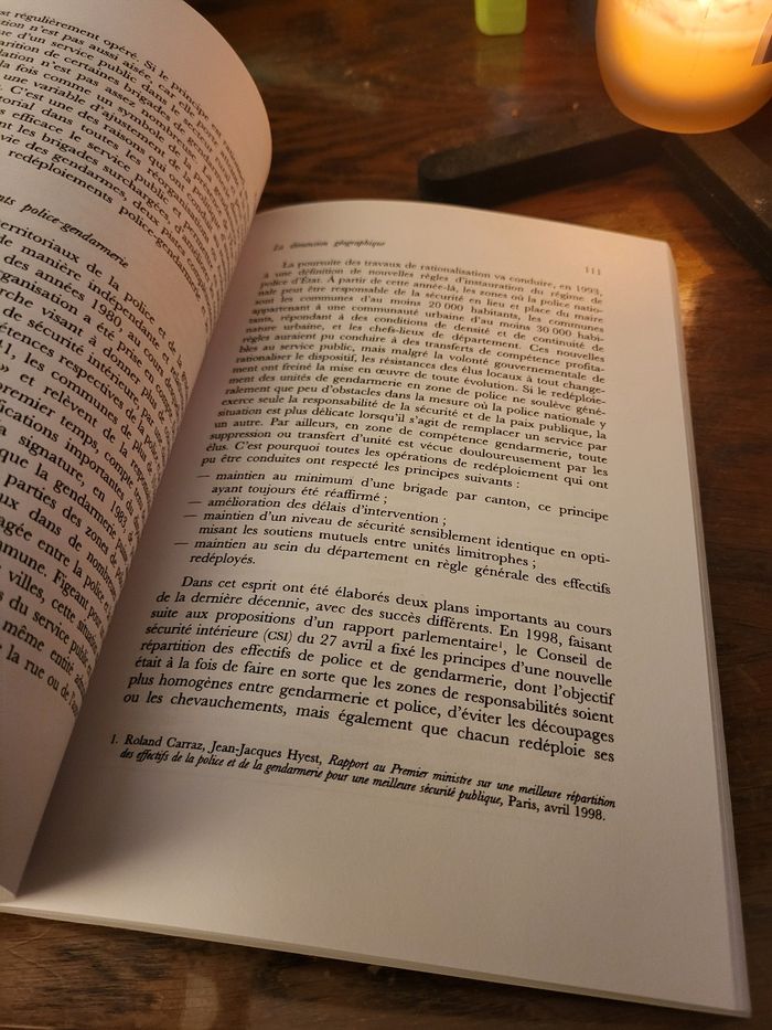 Livre sur la gendarmerie - photo numéro 3