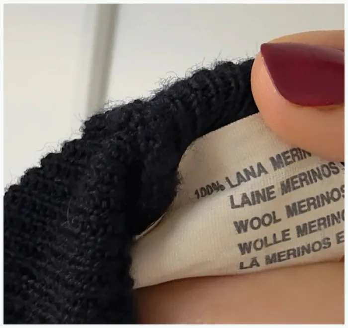 Pull Valentino sans manches bleu marine taille L - très bon état - photo numéro 6