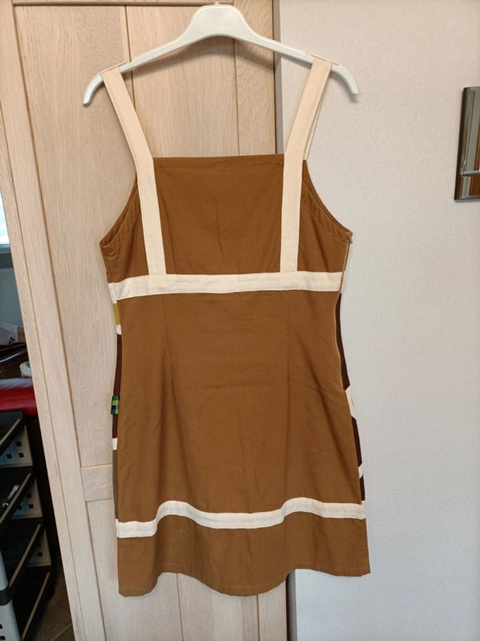 Robe à bretelles TB état - photo numéro 13