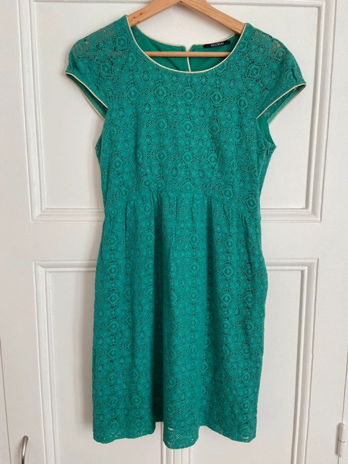 Magnifique robe Kookaï dentelle très bon état