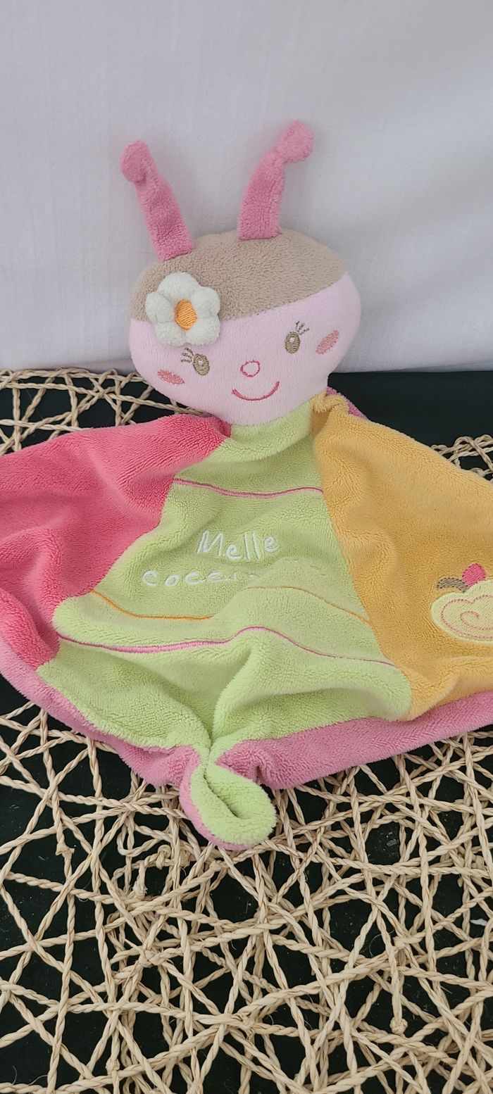 Doudou Coccinelle Plate Rose et Orange Melle Coccinelle Sauthon