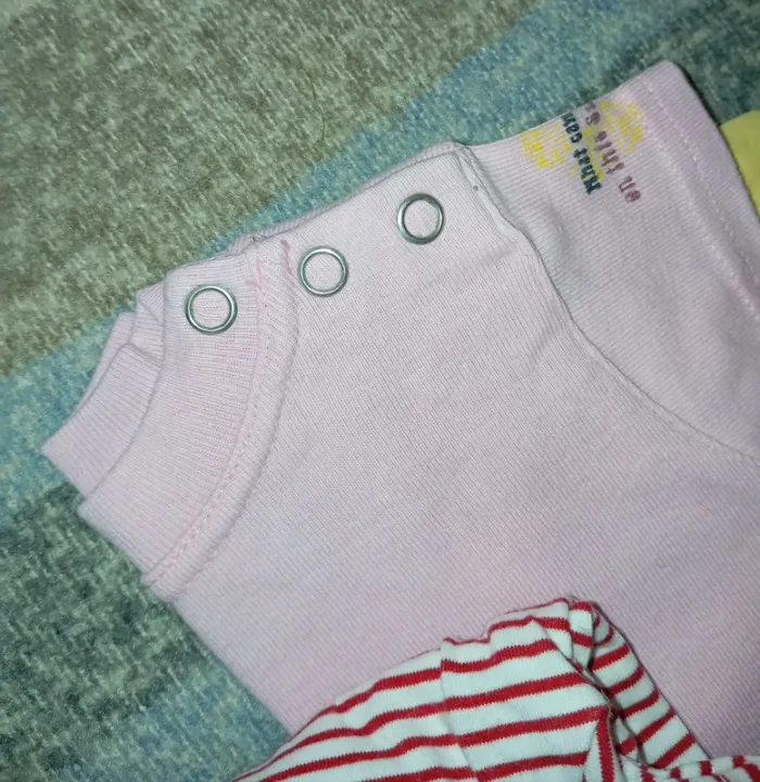 Lot de t-shirts manches courtes 6 mois - photo numéro 3