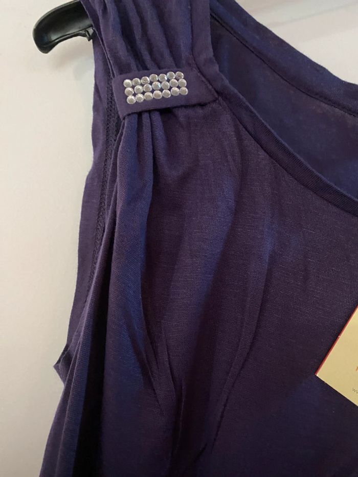 TEE shirt Celaia taille 42 44 avec strass neuf - photo numéro 2