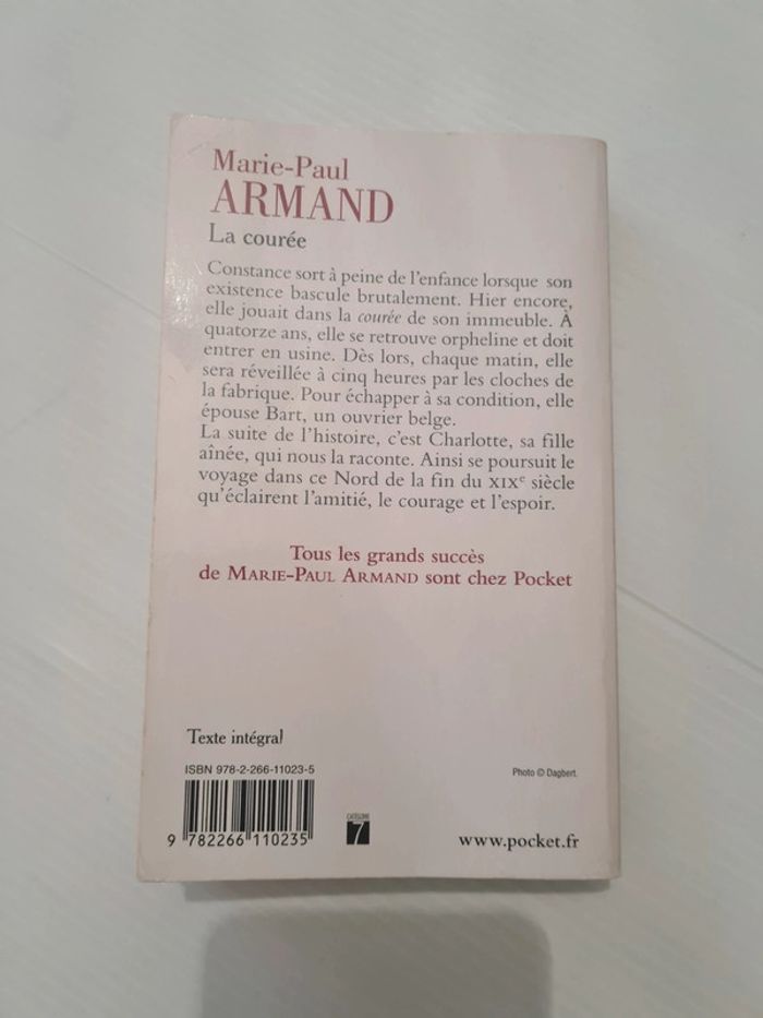 Roman "La courée" de Marie-Paul Armand - photo numéro 2