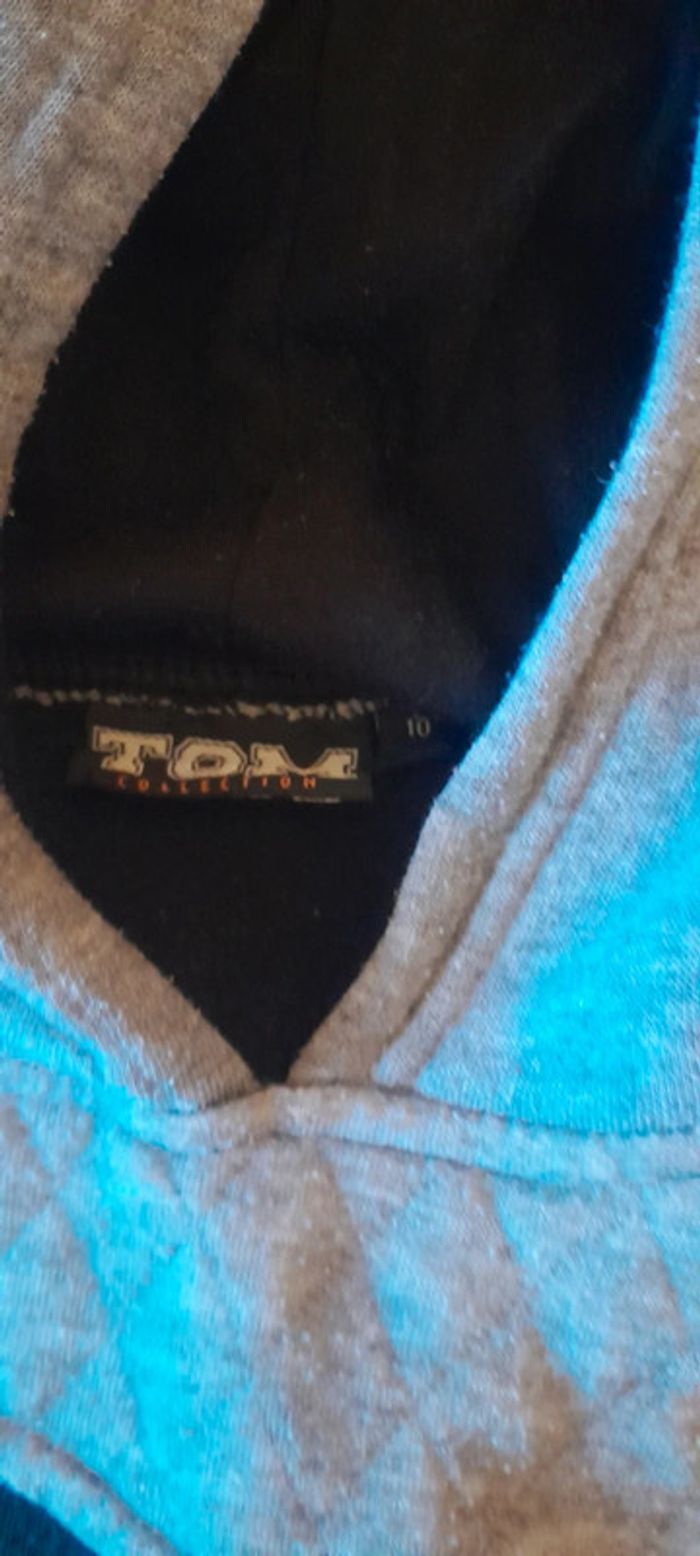Pull à capuche 10 ans - photo numéro 5