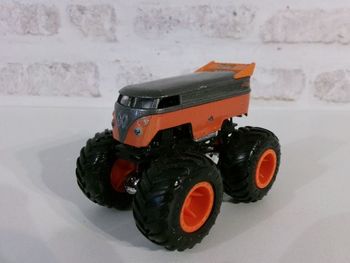 Monster Trucks - Monster Trucks - Van Volkswagen - Hotwheels
