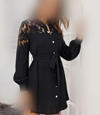 Robe noir et dentelle
