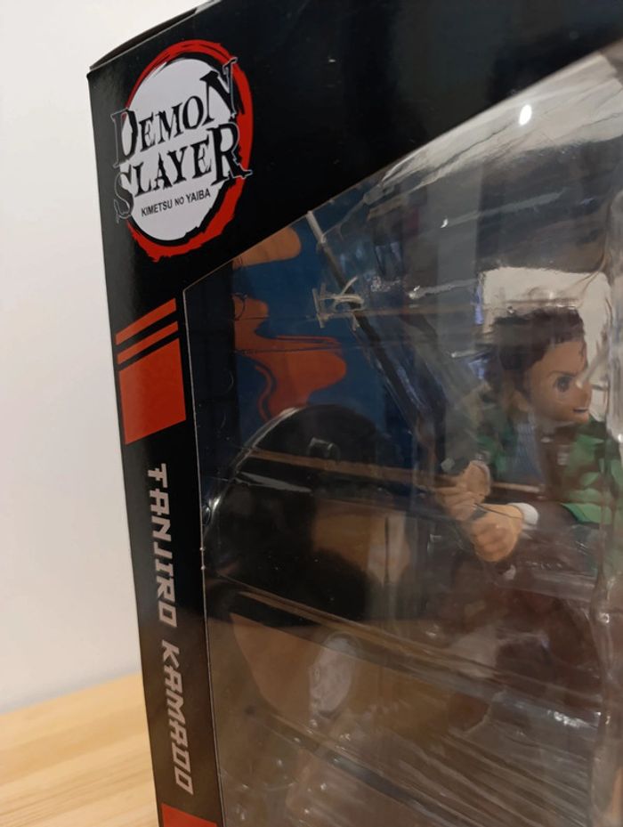 Figurine Demon Slayer Tanjiro Kamado 30cm - photo numéro 3