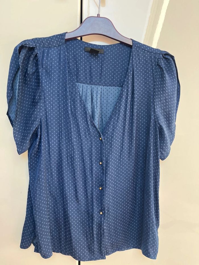 chemisier léger , top sans manches