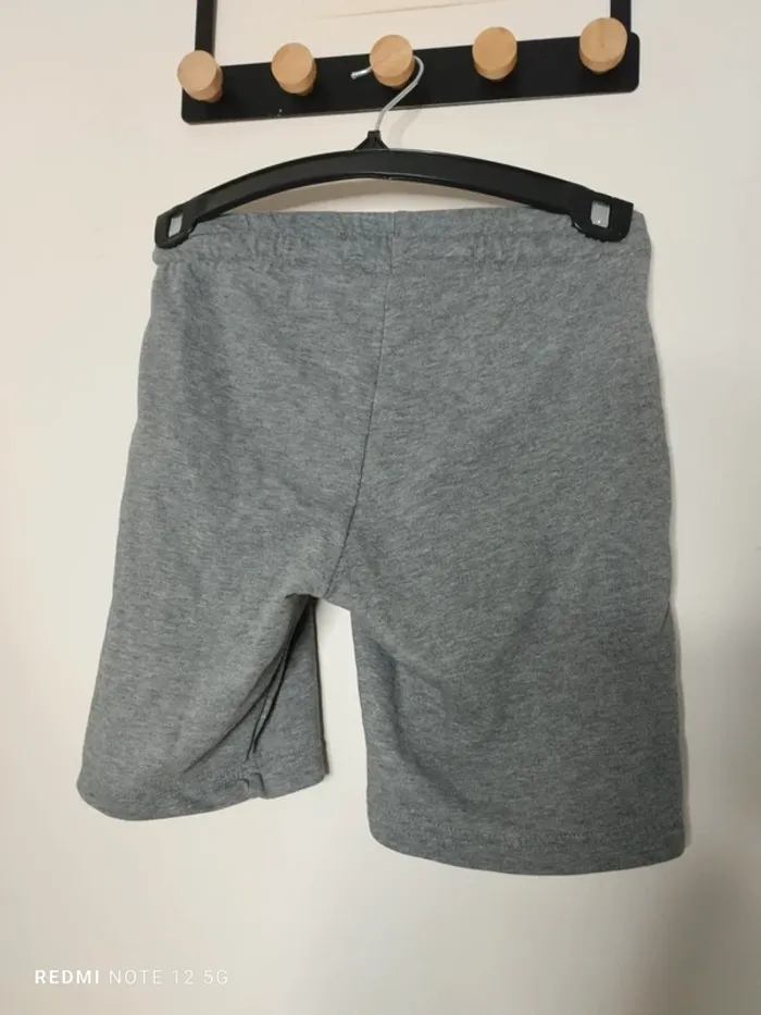 Short taille 12 ans - photo numéro 3